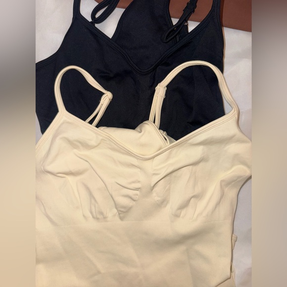 3 NWOT Women's Bodysuit Cami Tank Tops in Brown, Black & Cream OQQ size large - Picture 6 of 9